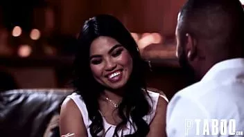 play Due sconosciuti Cindy Starfall, Dillon Cox tradiscono i loro coniugi e fanno sesso rischioso l'uno con l'altro