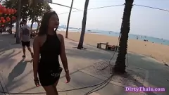 播放 亚洲泼妇麦无法抗拒情人的无鞍阴部撞击