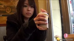 play Aziatische babe kan geen genoeg krijgen van lul na intense vingersessie